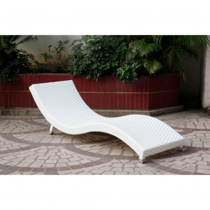 CHAISE  ESPREGUIÇADEIRA ABAETÉ 